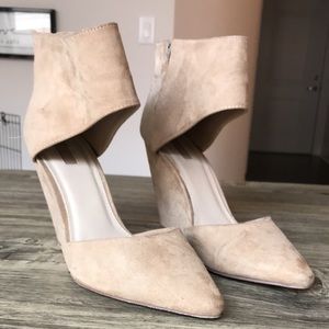 Tan heels